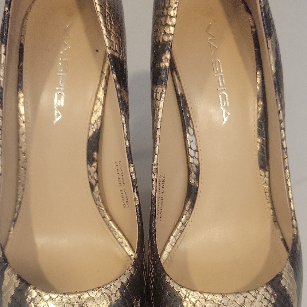 Via Spiga Gold and Black Patterned - Picture 8 of 9